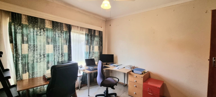 3 Bedroom Property for Sale in Langenhovenpark Free State